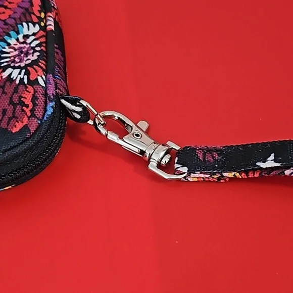 NWOT Vera Bradley Wristlet, Midnight Wild Flowers Pattern - Picture 3 of 7
